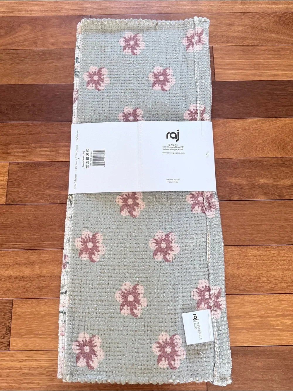NWT raj soft floral reversible throw rug